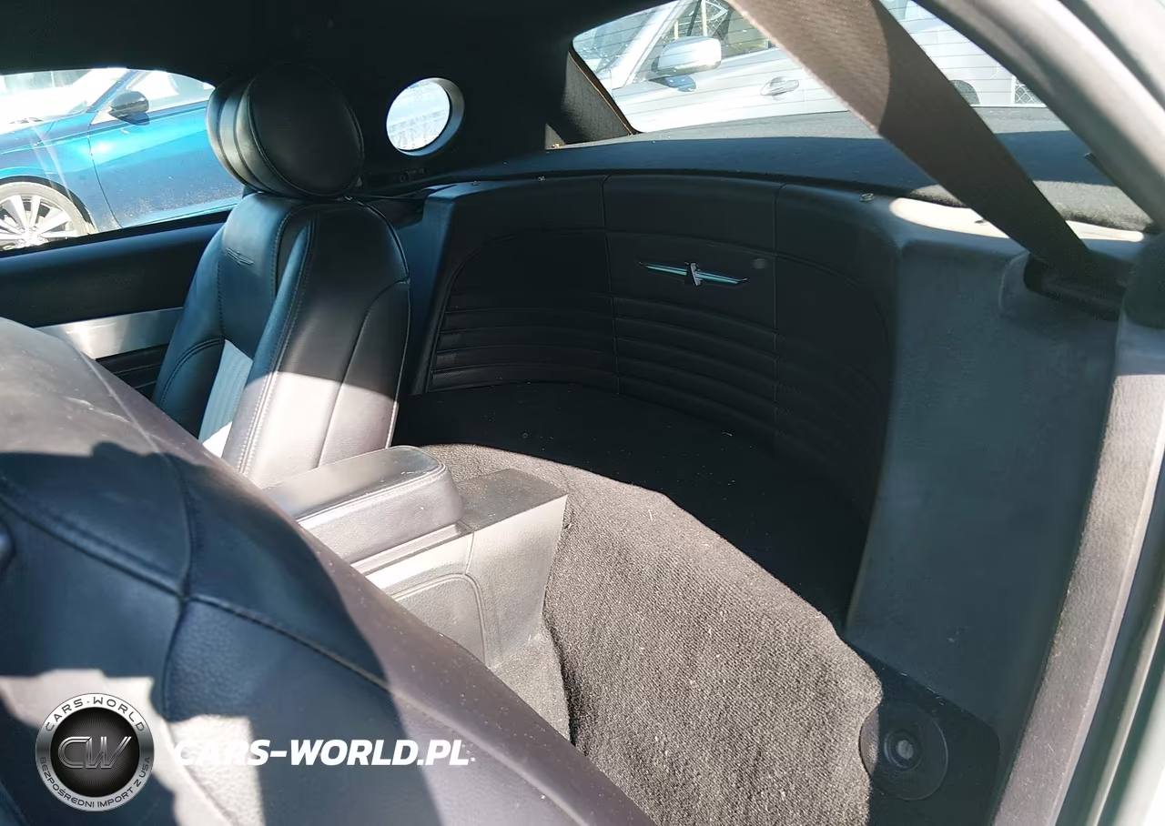 2004 Ford Thunderbird VIN:1FAHP60A54Y101087 - 8