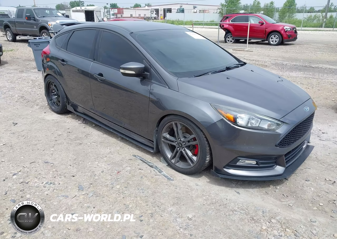 2017 Ford Focus St – zdjęcie 1 z 18