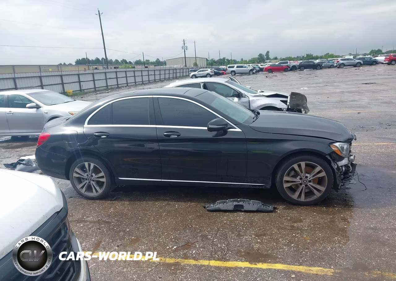 2017 Mercedes-Benz C 300 4Matic VIN:55SWF4KB2HU222629 - 14