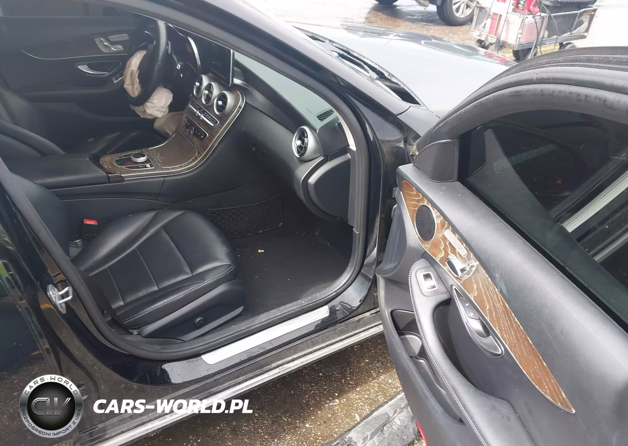 2017 Mercedes-Benz C 300 4Matic VIN:55SWF4KB2HU222629 - 5
