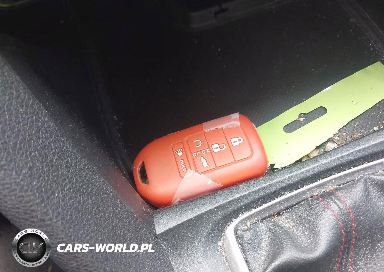 2018 Honda Civic Si VIN:2HGFC3A57JH750300 - 11