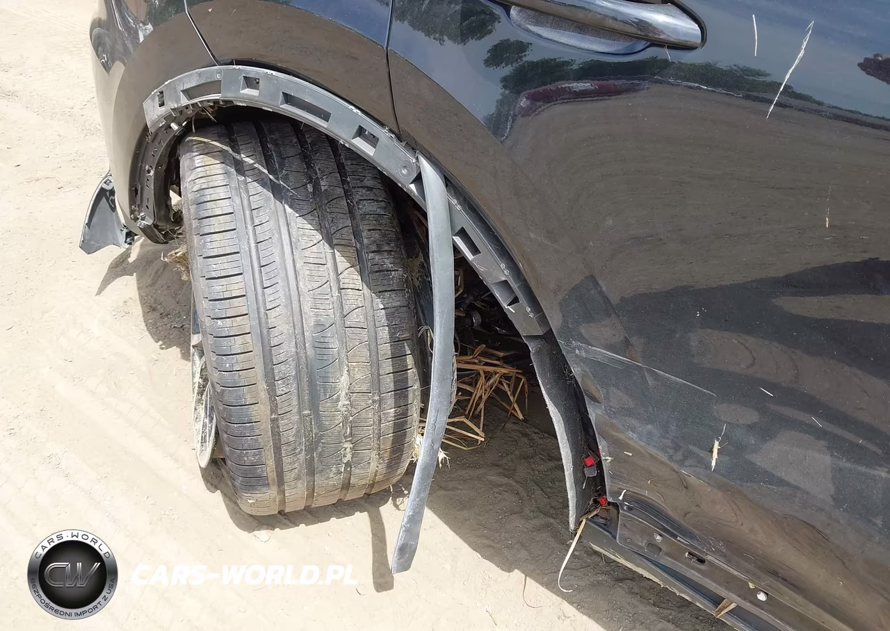 2020 Porsche Cayenne Coupe VIN:WP1BE2AY8LDA55060 - 17