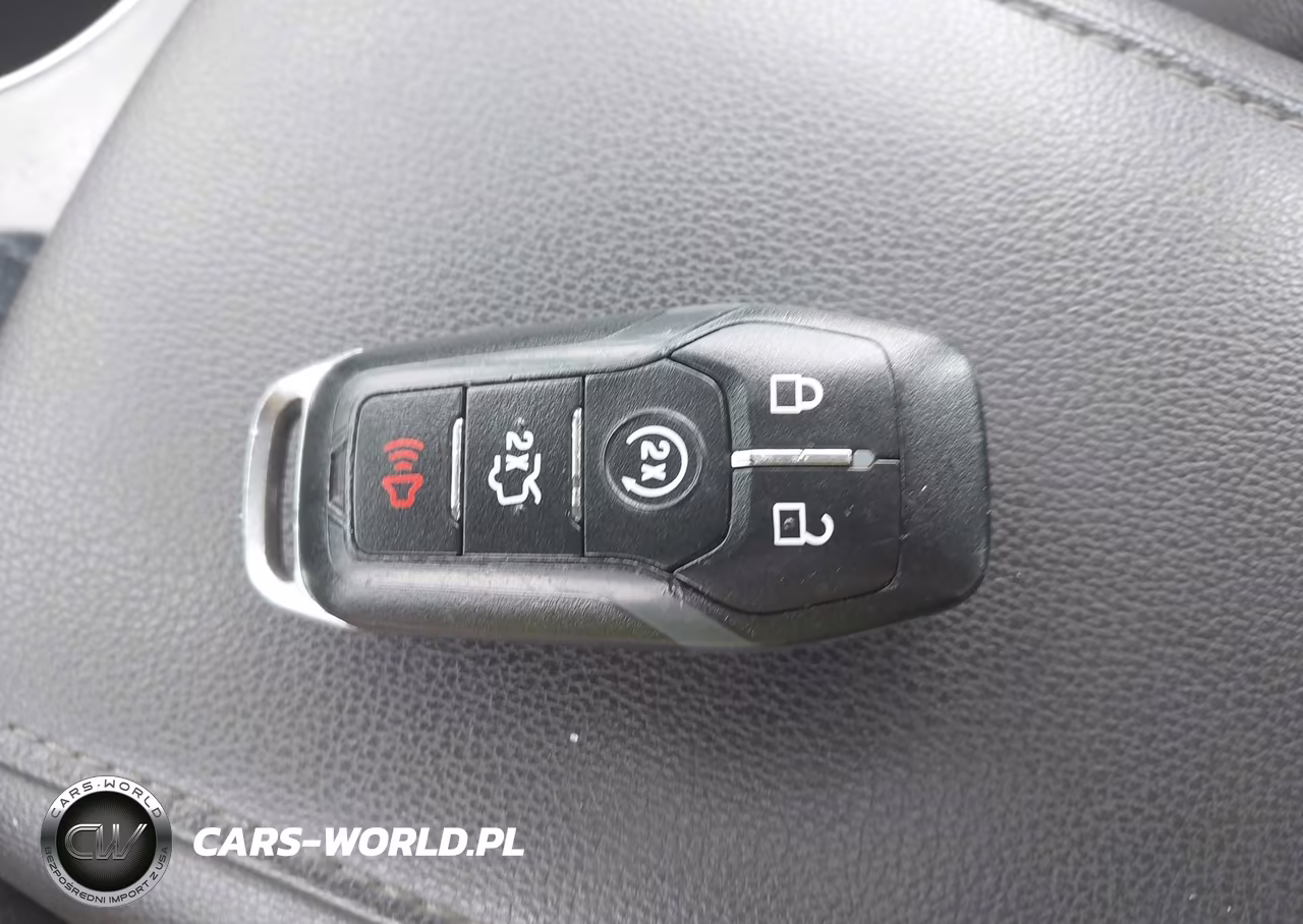 2013 Ford Fusion Titanium VIN:3FA6P0K98DR189574 - 11