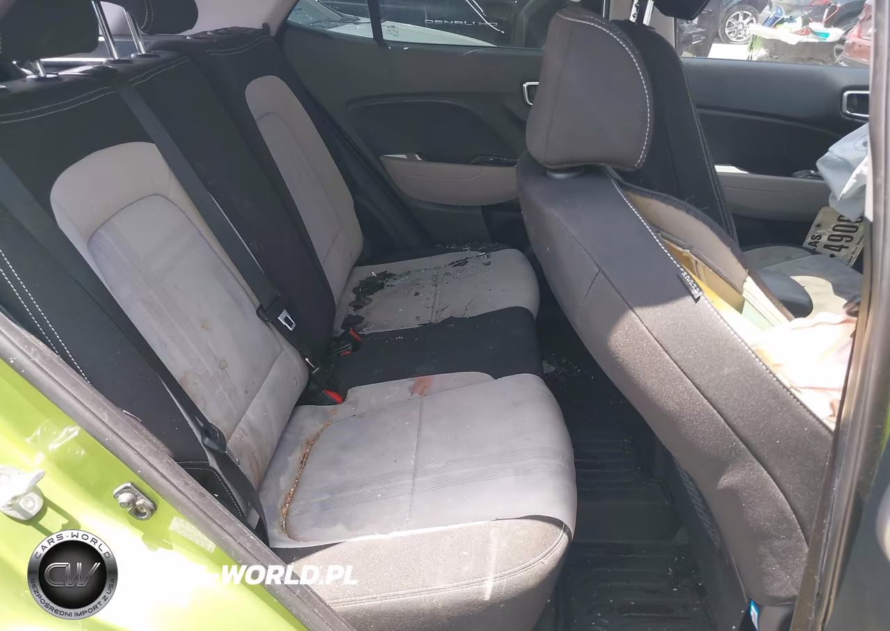 2023 Hyundai Venue Sel VIN:KMHRC8A37PU233135 - 8
