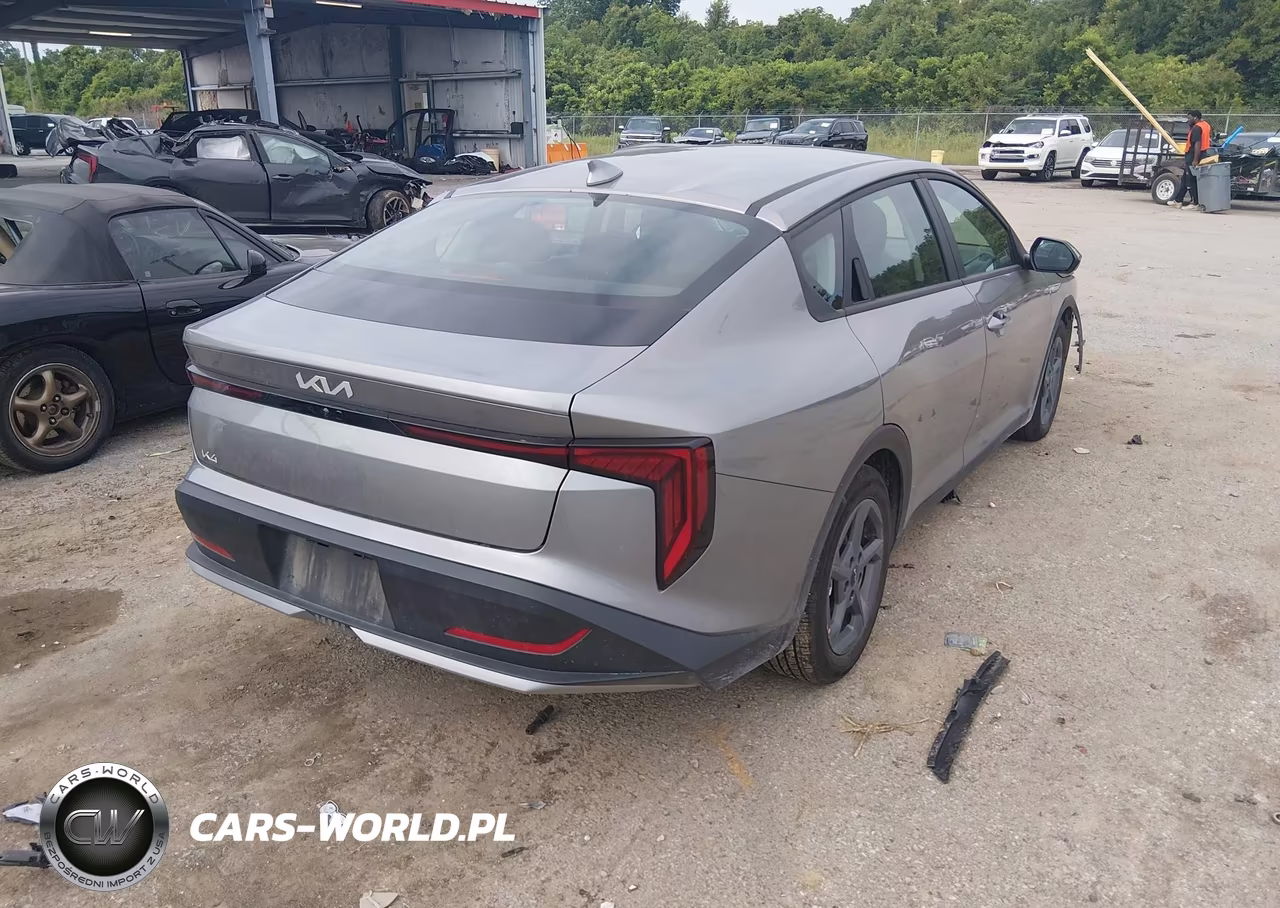 2025 Kia K4 Lxs VIN:3KPFT4DE0SE206993 - 4