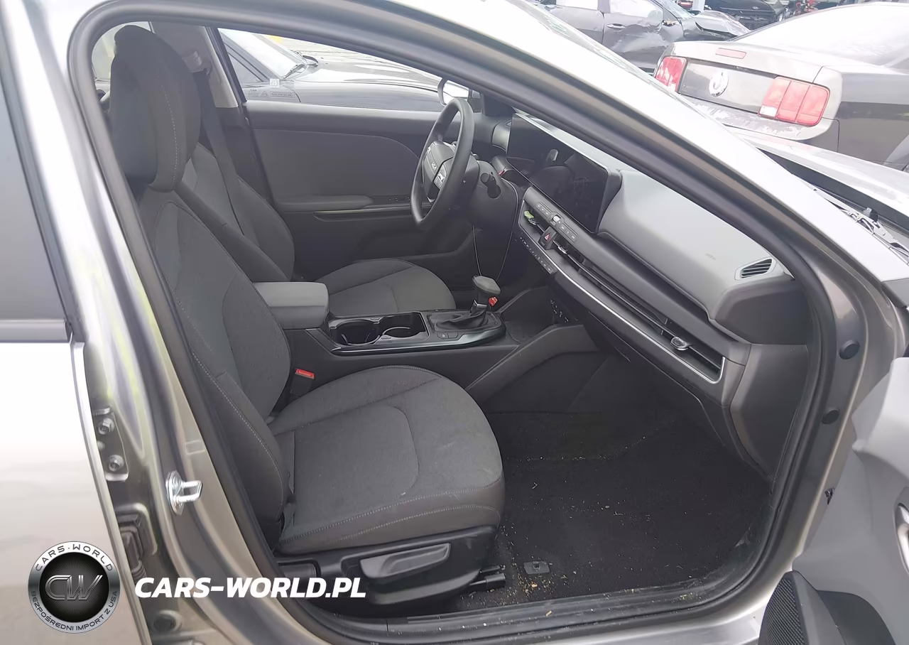 2025 Kia K4 Lxs VIN:3KPFT4DE0SE206993 - 5