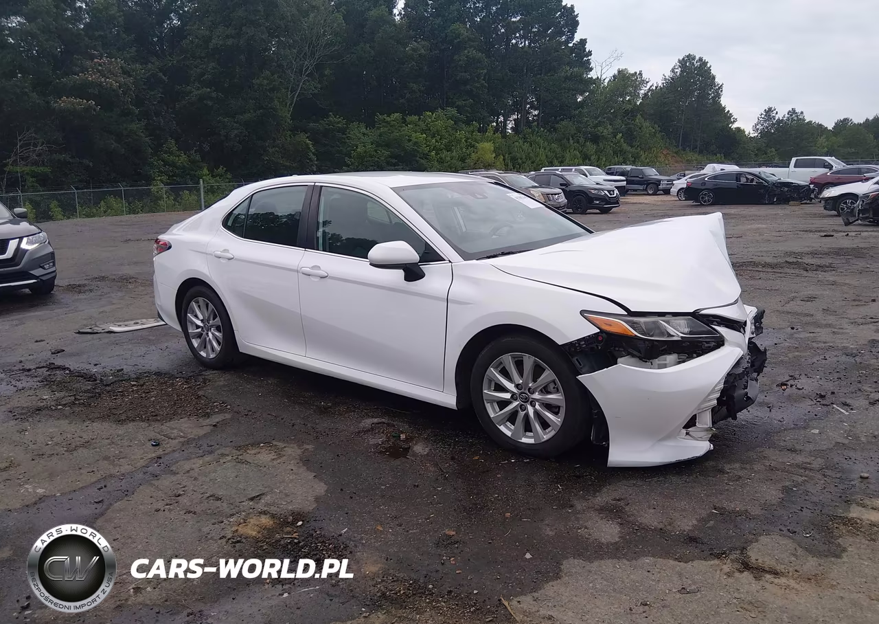 2019 Toyota Camry Le – zdjęcie 1 z 19
