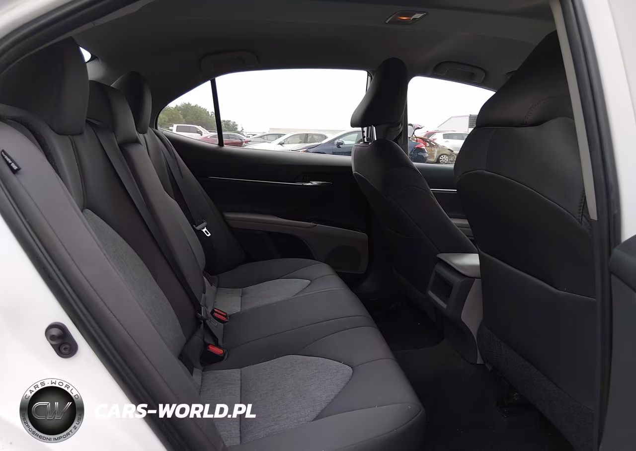 2019 Toyota Camry Le VIN:4T1B11HK7KU268598 - 8