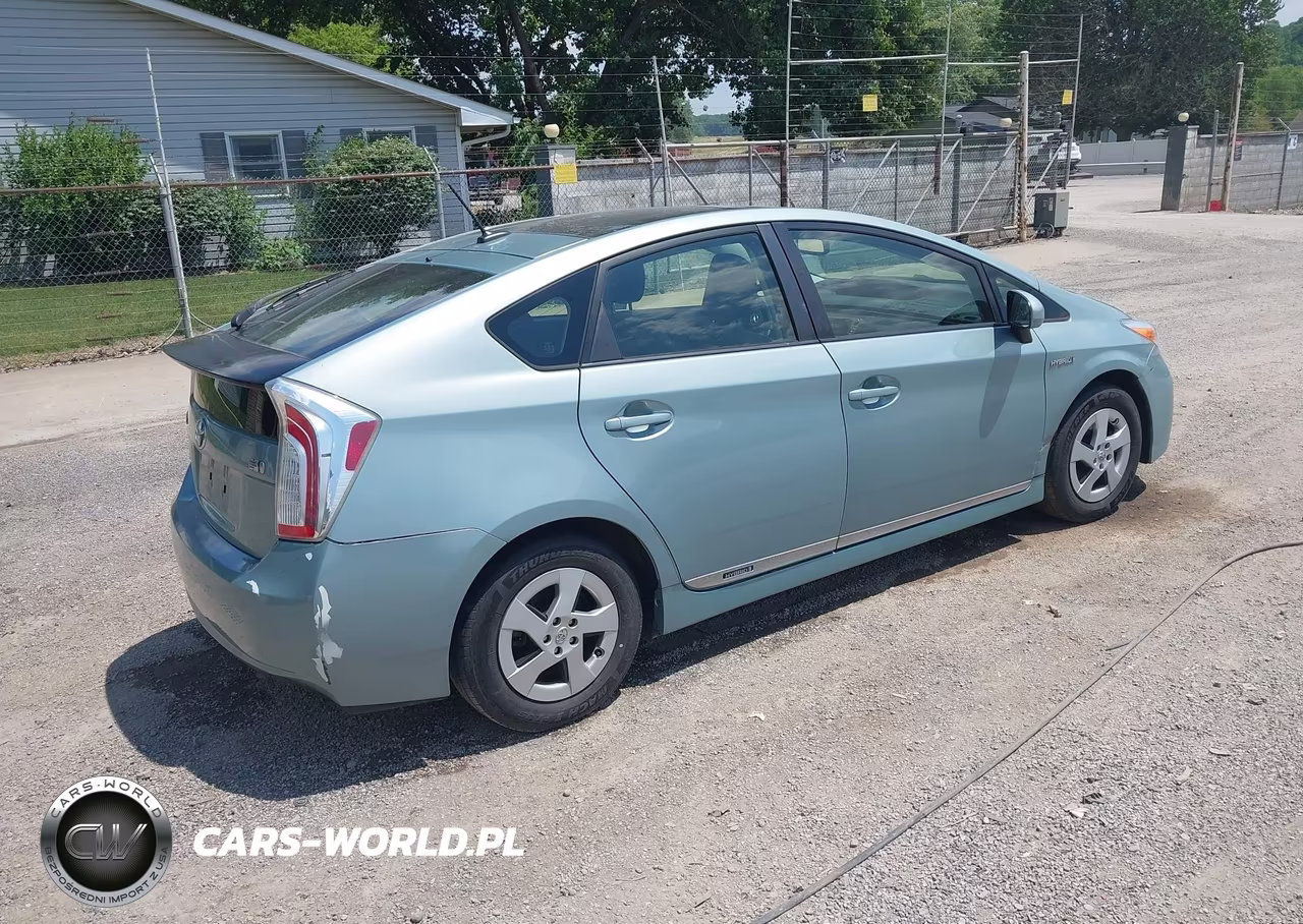 2012 Toyota Prius Four VIN:JTDKN3DU2C5422545 - 4
