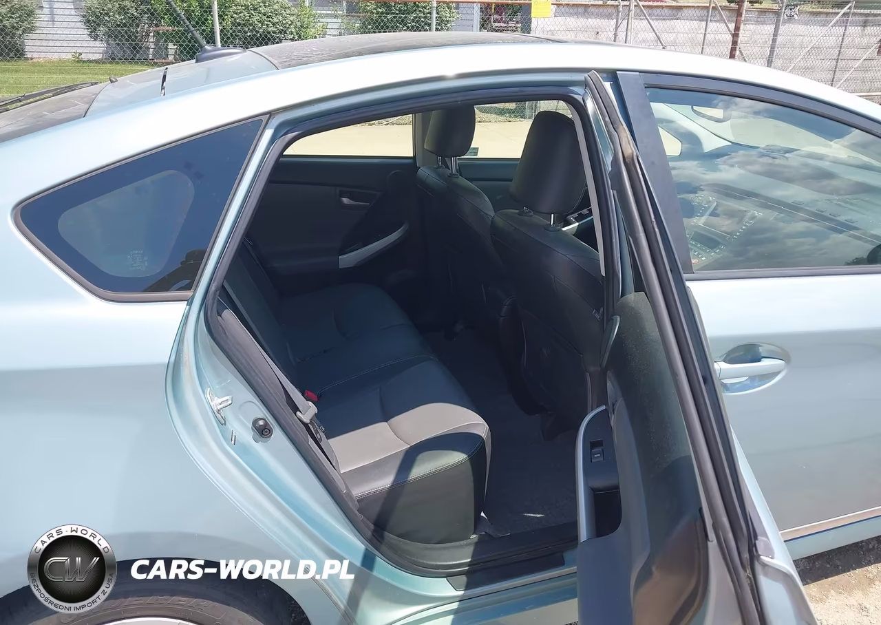 2012 Toyota Prius Four VIN:JTDKN3DU2C5422545 - 8