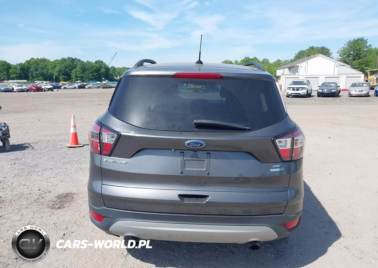 2018 Ford Escape Se VIN:1FMCU9GD6JUB19398 - 16