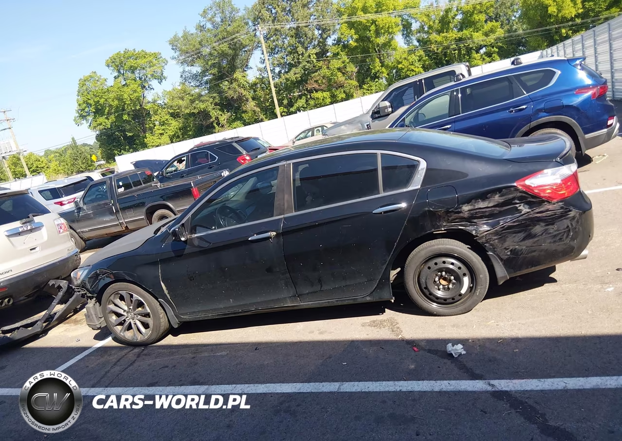 2015 Honda Accord Sport VIN:1HGCR2F51FA192745 - 15