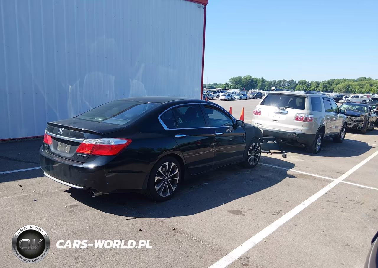 2015 Honda Accord Sport VIN:1HGCR2F51FA192745 - 4