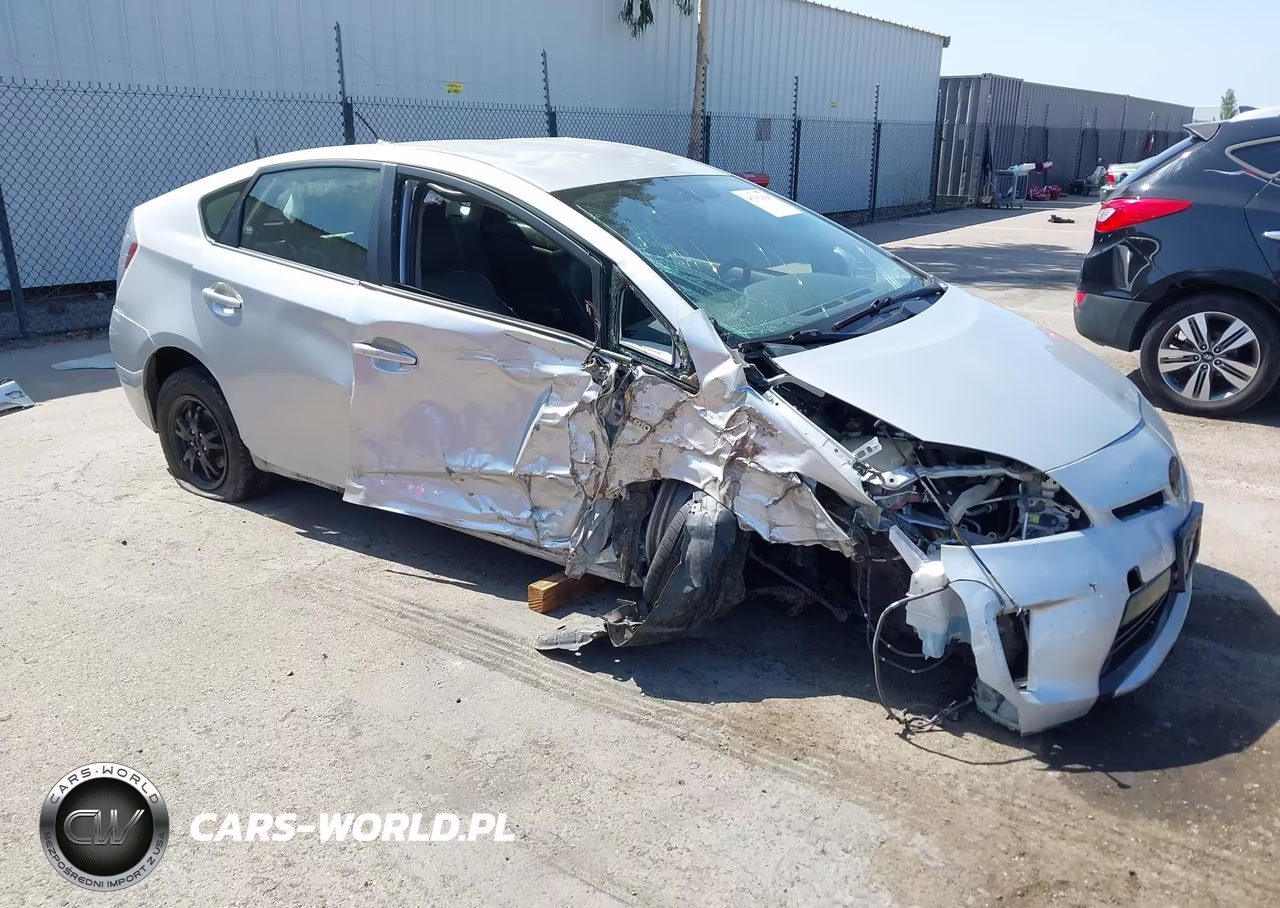 2015 Toyota Prius Four – zdjęcie 1 z 17