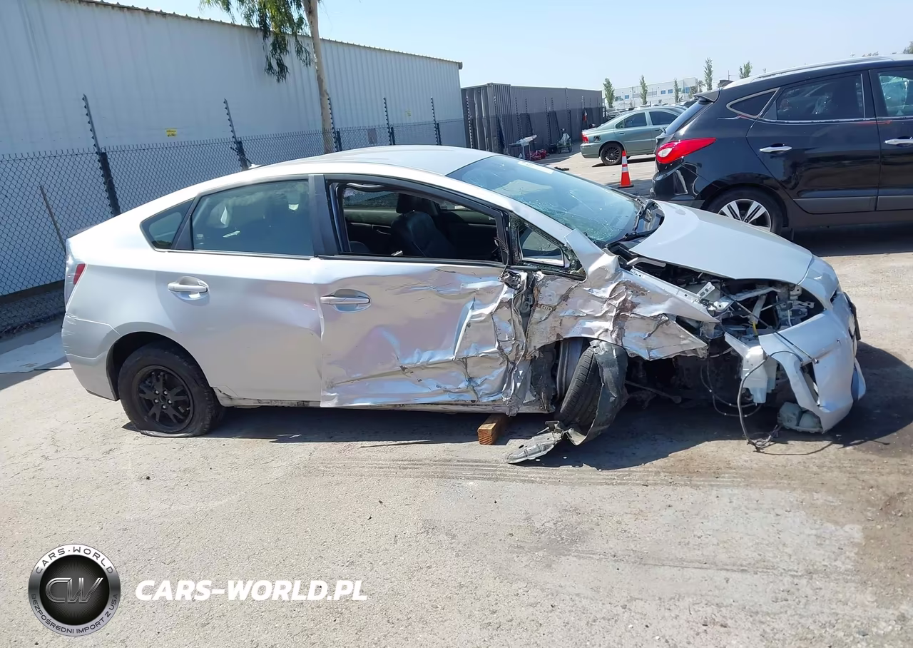 2015 Toyota Prius Four VIN:JTDKN3DU7F0460919 - 14