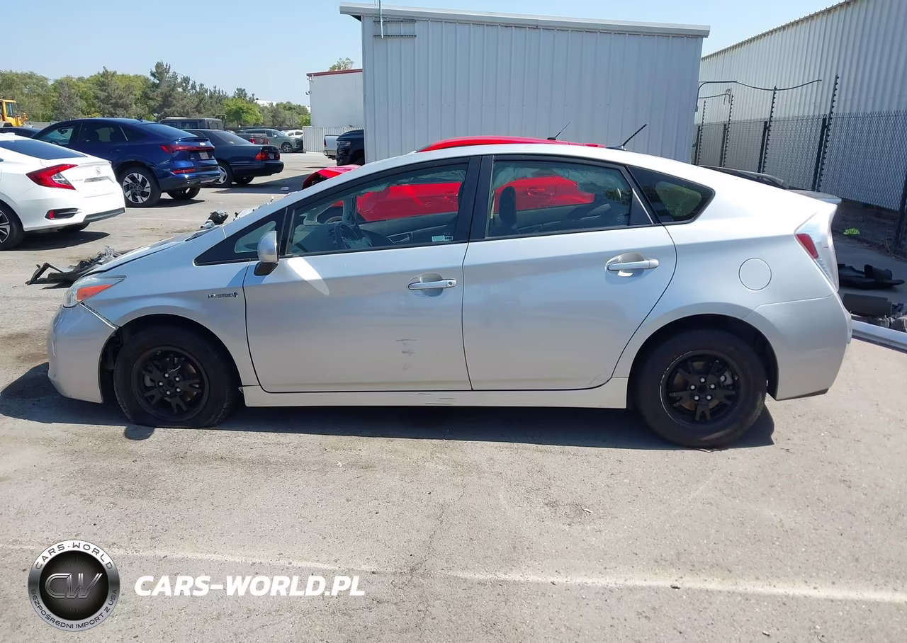 2015 Toyota Prius Four VIN:JTDKN3DU7F0460919 - 15