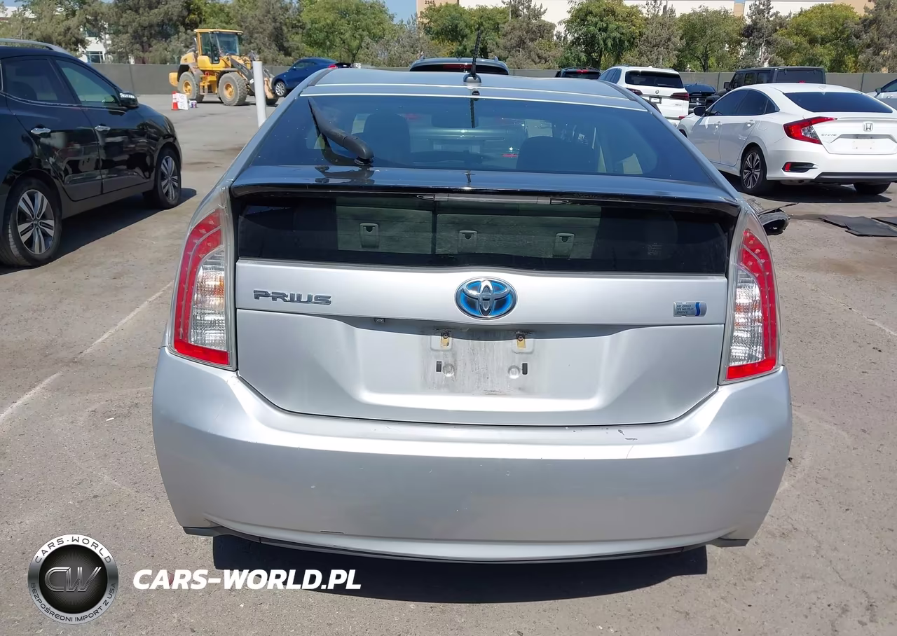 2015 Toyota Prius Four VIN:JTDKN3DU7F0460919 - 17