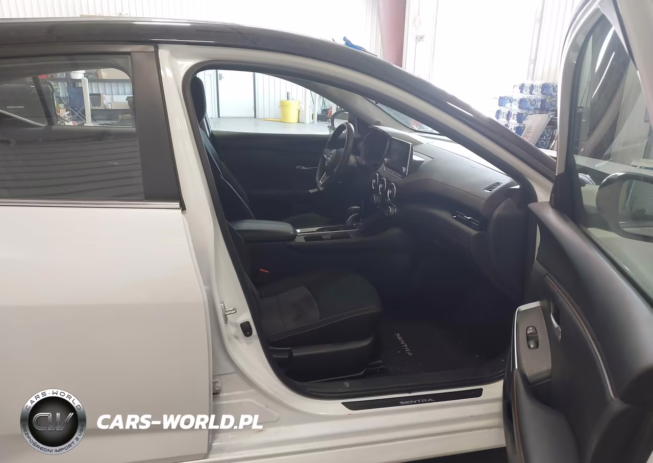 2025 Nissan Sentra Sr VIN:3N1AB8DV1SY266061 - 5