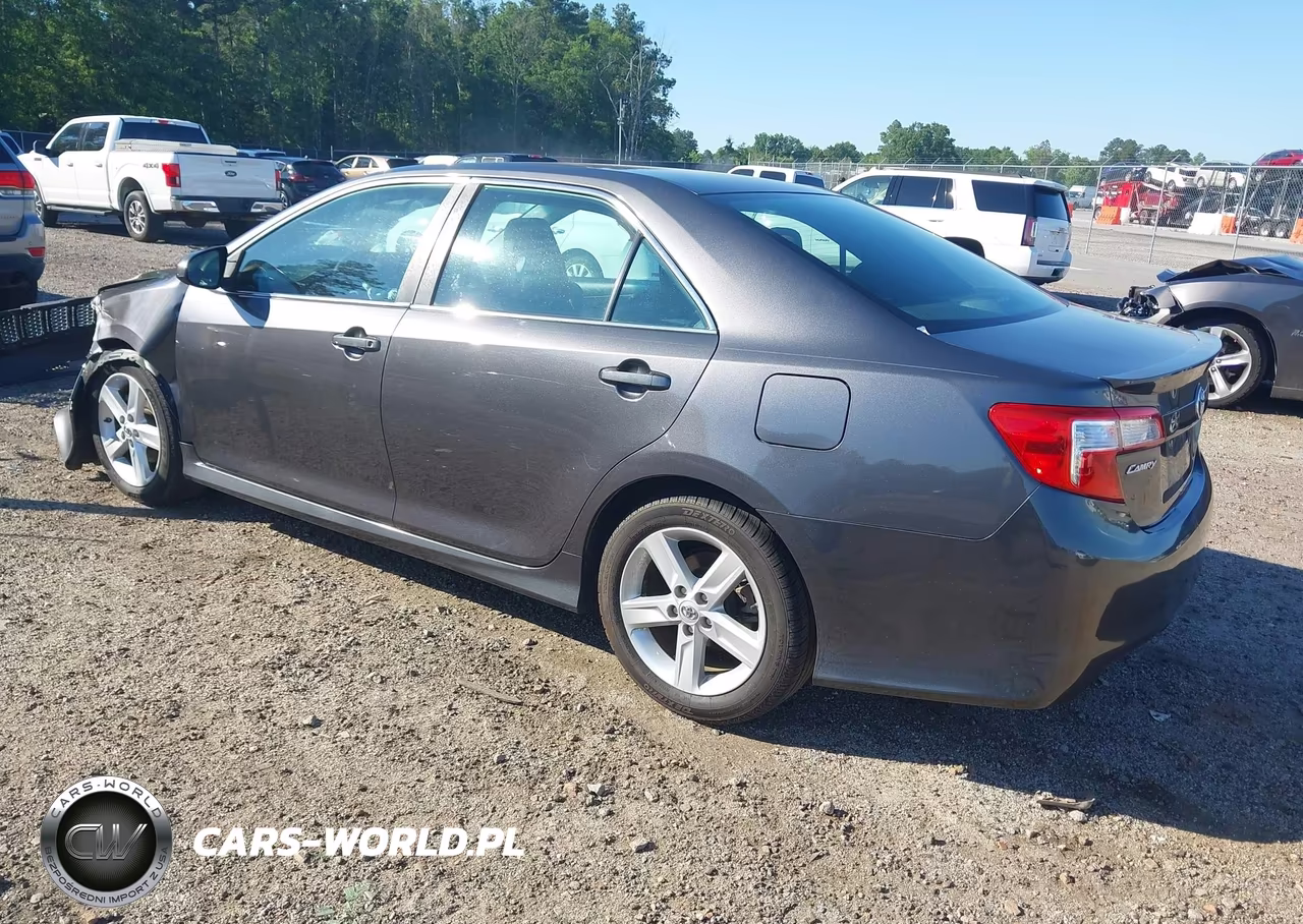 2014 Toyota Camry L-Se-Le-Xle VIN:4T1BF1FK3EU339479 - 3