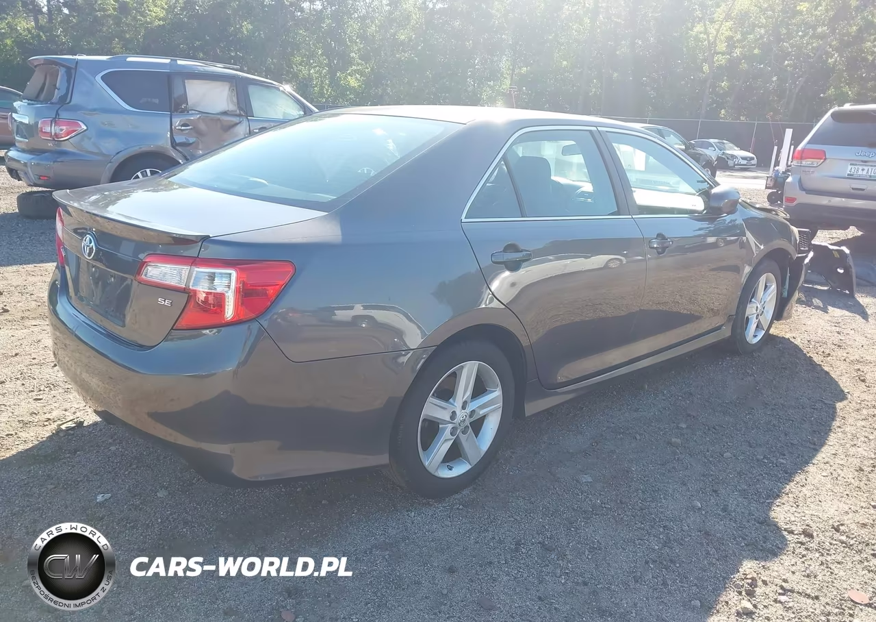 2014 Toyota Camry L-Se-Le-Xle VIN:4T1BF1FK3EU339479 - 4