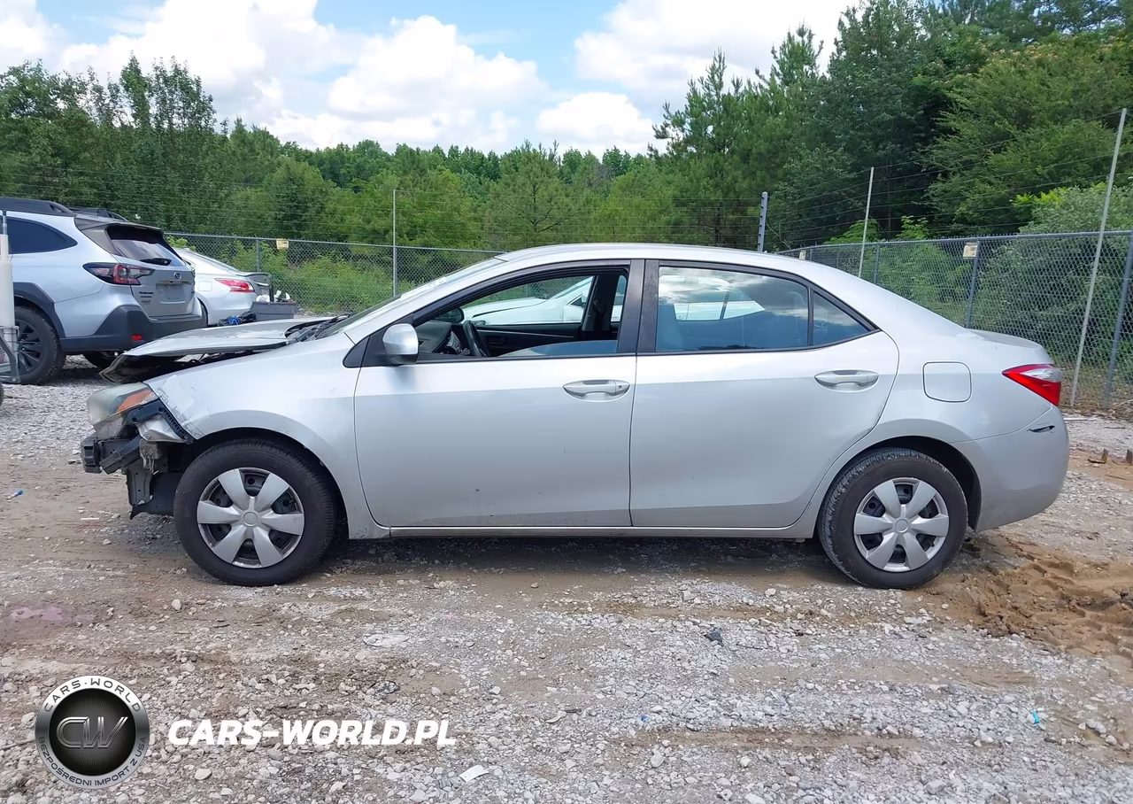 2015 Toyota Corolla L VIN:2T1BURHE3FC387952 - 14