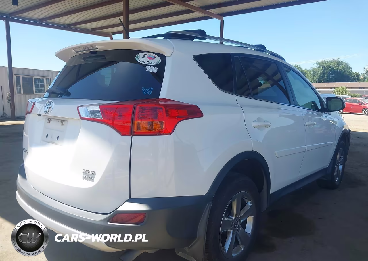 2015 Toyota Rav4 Xle VIN:JTMRFREVXFD131548 - 4
