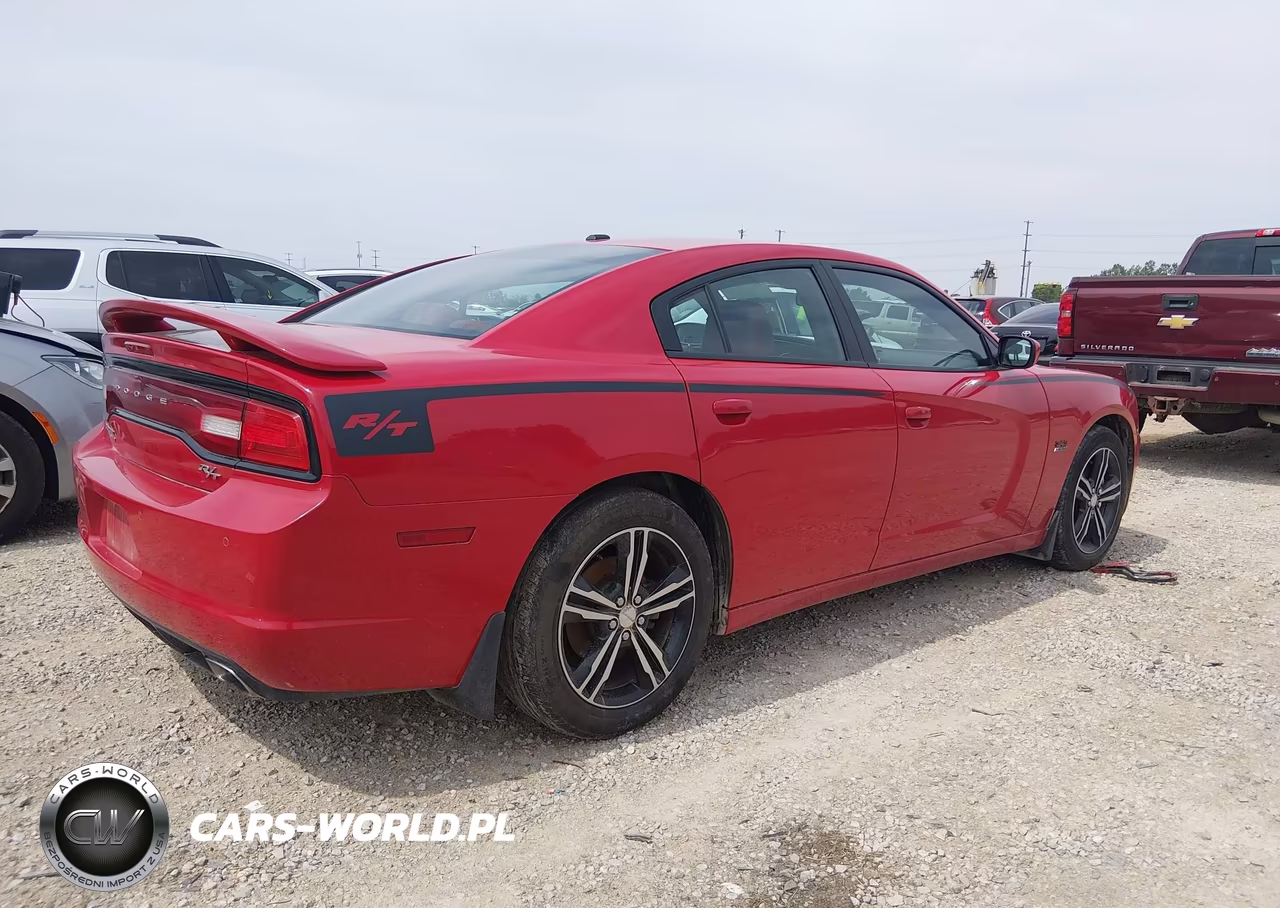 2013 Dodge Charger R-T Plus VIN:2C3CDXDT8DH673882 - 4