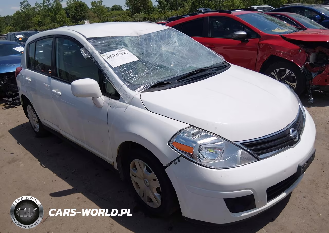 2012 Nissan Versa 1.8 S – zdjęcie 1 z 16