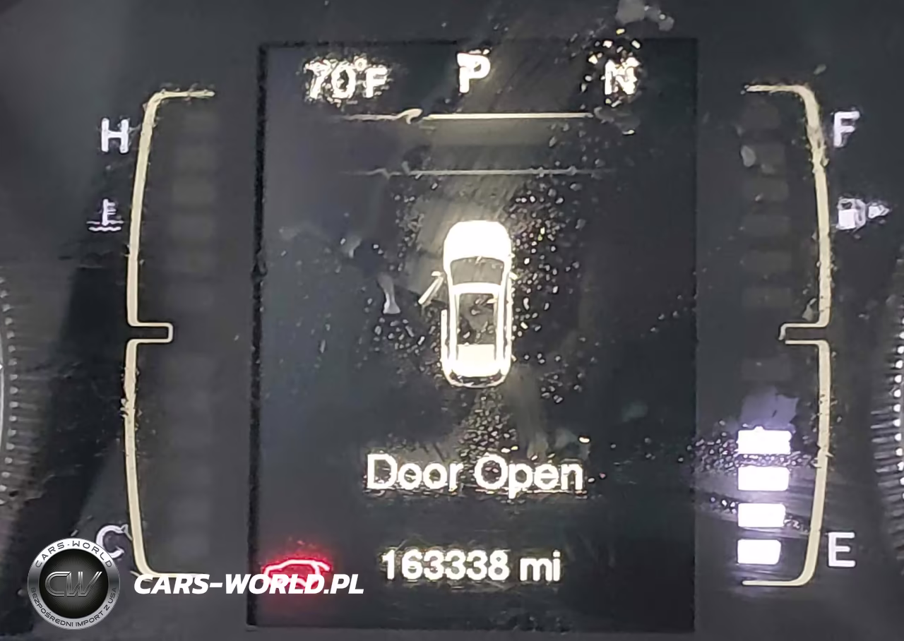 2014 Jeep Cherokee Latitude VIN:1C4PJMCB8EW224542 - 15