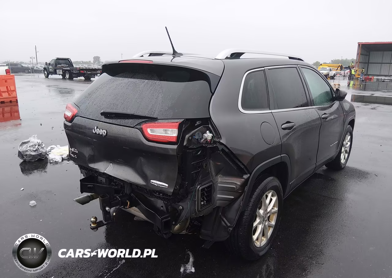 2014 Jeep Cherokee Latitude VIN:1C4PJMCB8EW224542 - 17