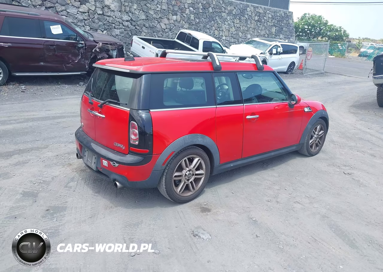2011 Mini Cooper S Clubman VIN:WMWZG3C56BTY35837 - 4
