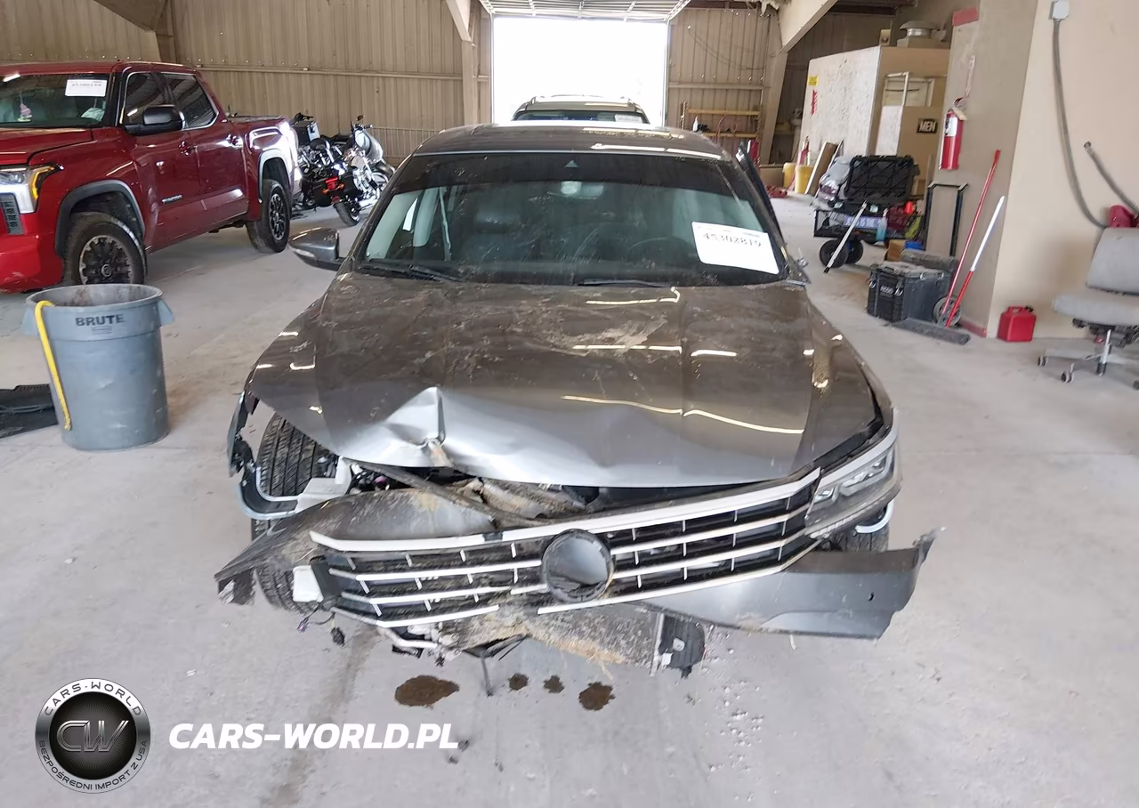 2017 Volkswagen Passat 1.8T Sel Premium VIN:1VWCT7A31HC082091 - 13