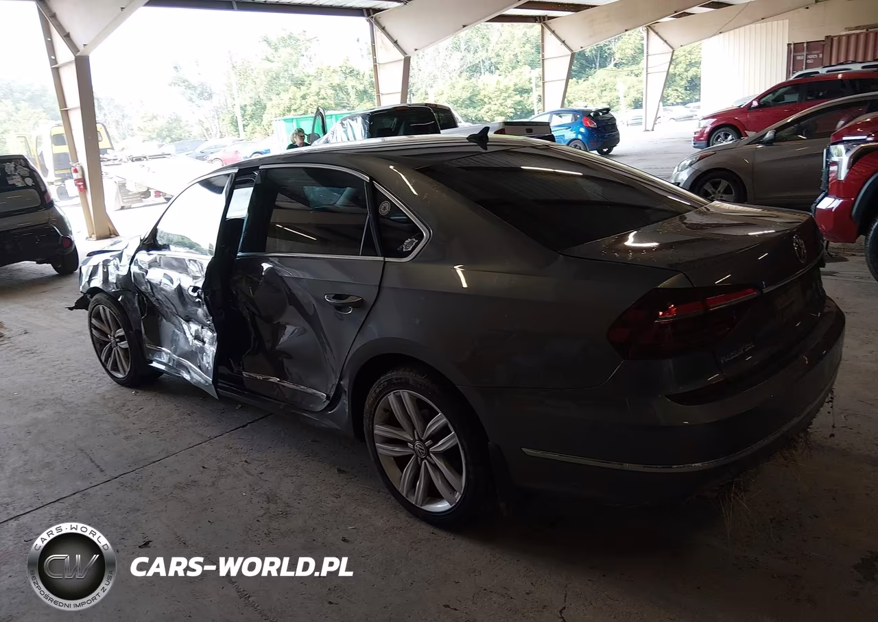 2017 Volkswagen Passat 1.8T Sel Premium VIN:1VWCT7A31HC082091 - 15
