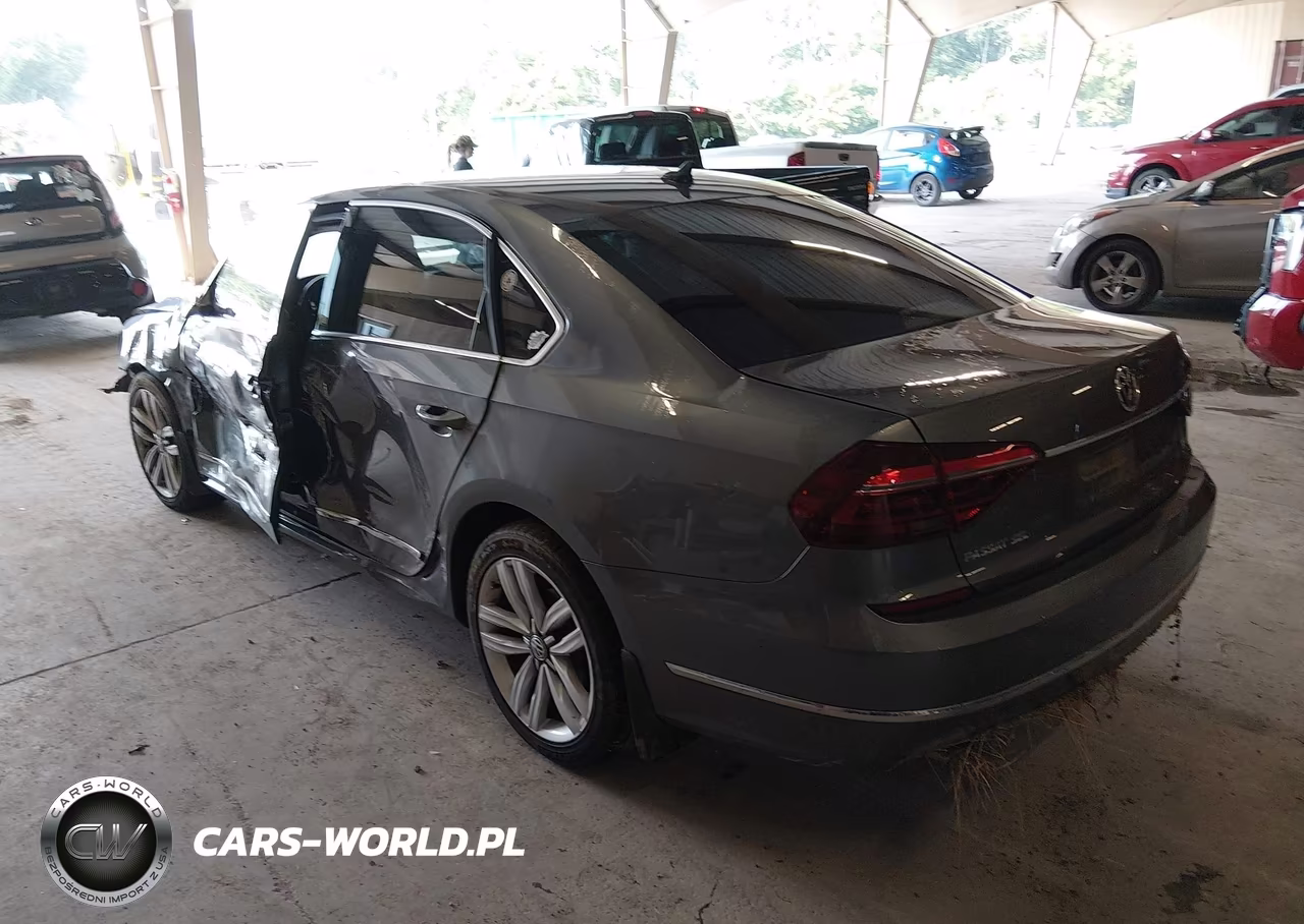 2017 Volkswagen Passat 1.8T Sel Premium VIN:1VWCT7A31HC082091 - 3