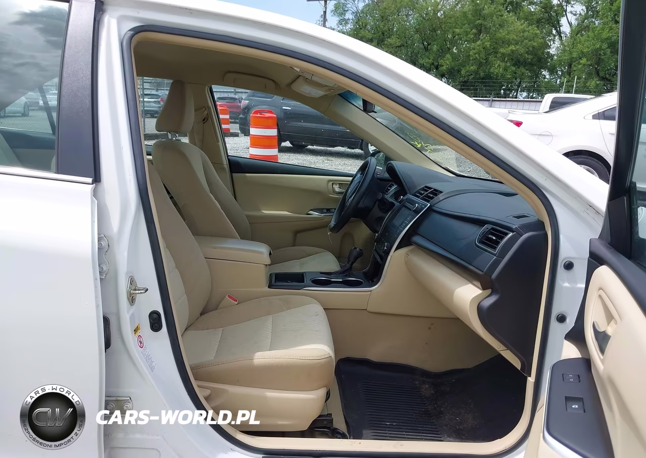 2017 Toyota Camry Le VIN:4T1BF1FK4HU718222 - 5