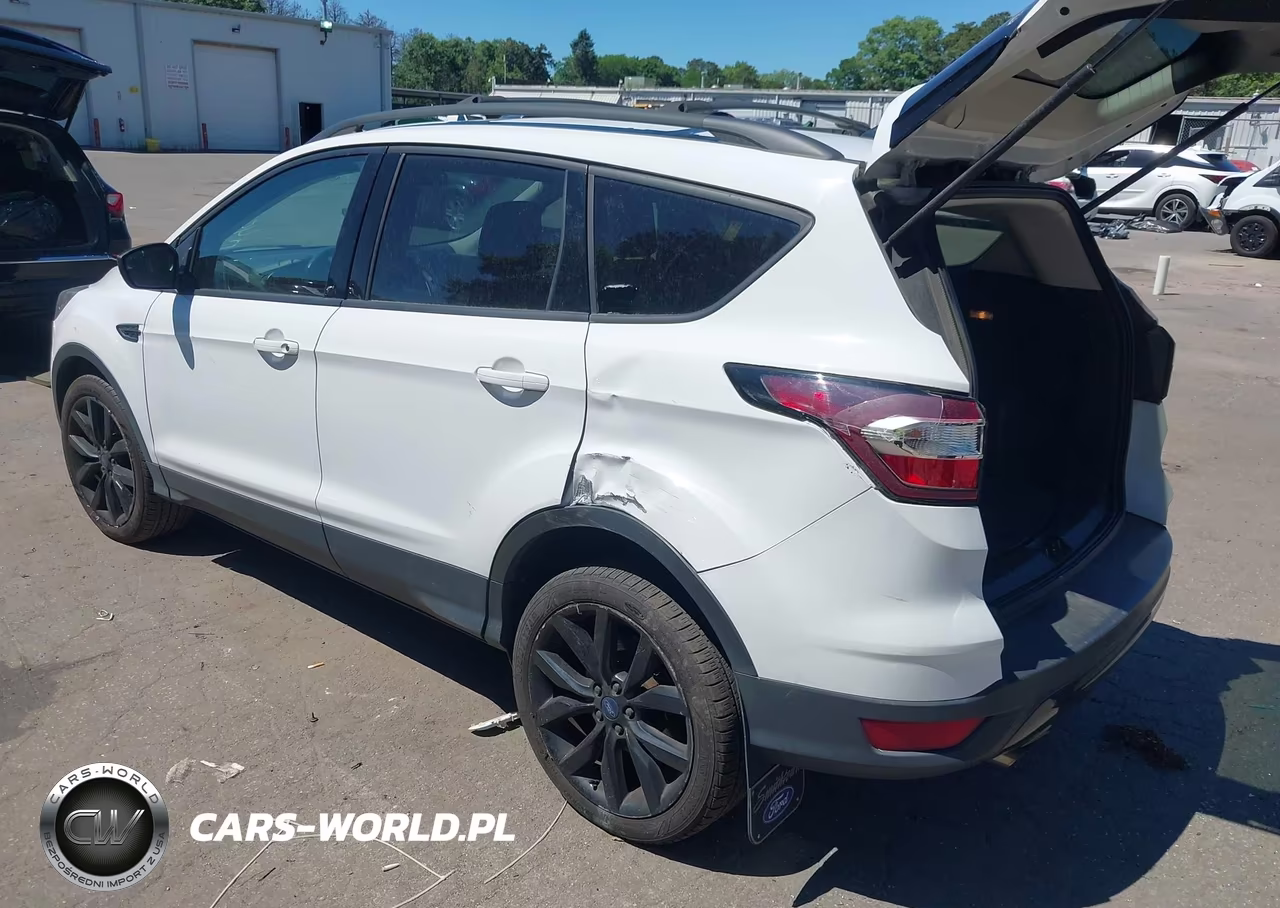 2018 Ford Escape Se VIN:1FMCU9GD6JUA68470 - 3