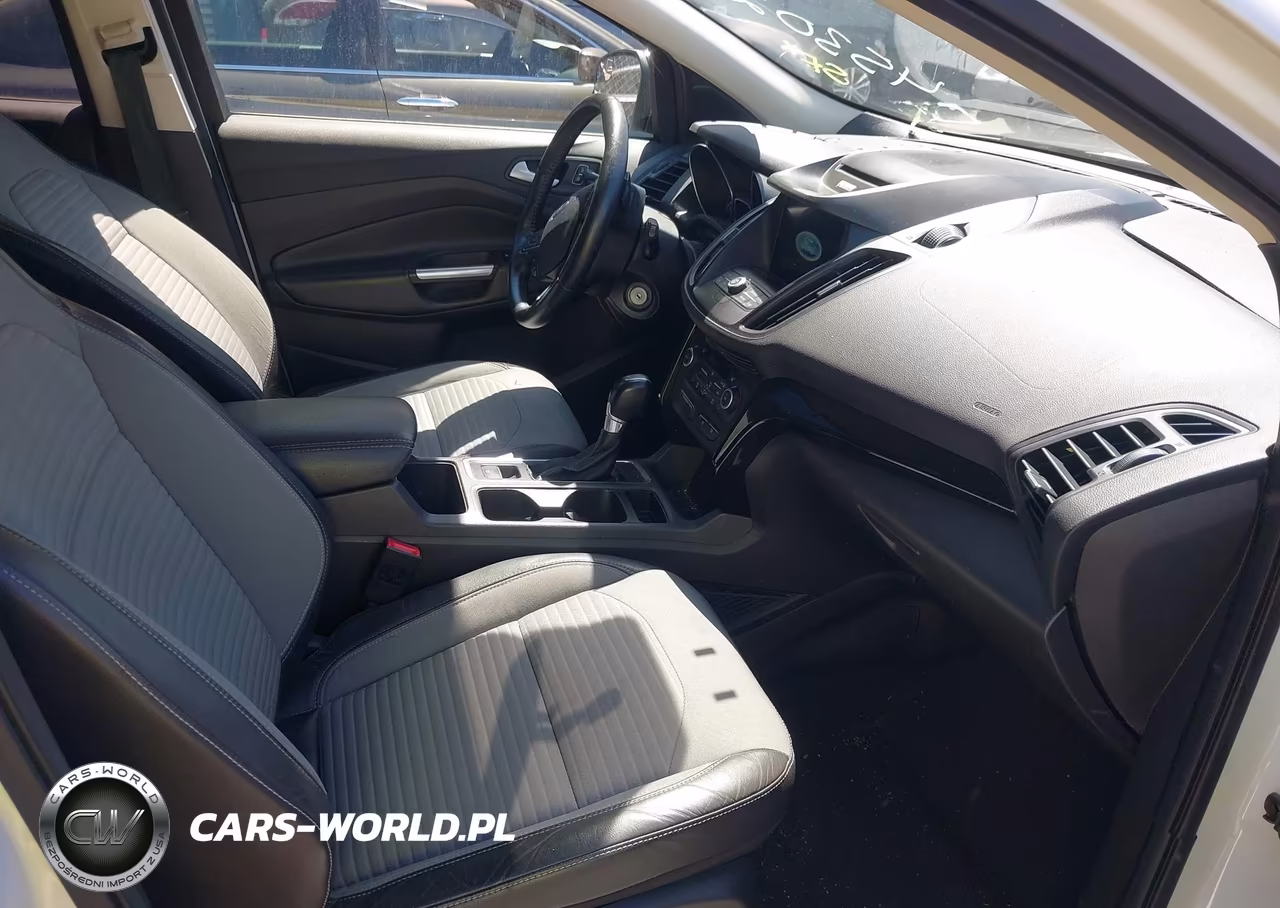 2018 Ford Escape Se VIN:1FMCU9GD6JUA68470 - 5