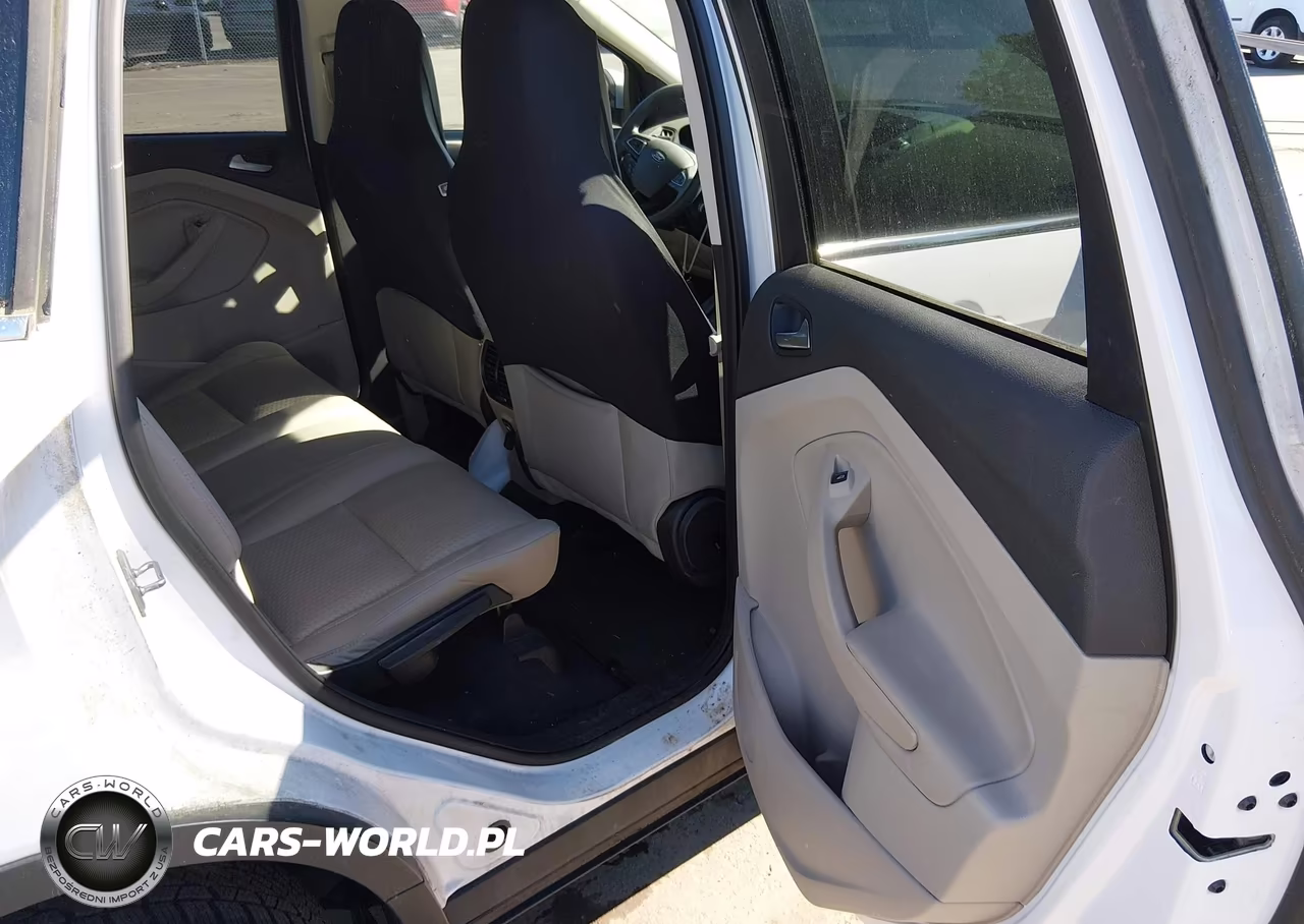 2017 Ford Escape Se VIN:1FMCU0GDXHUA36112 - 8