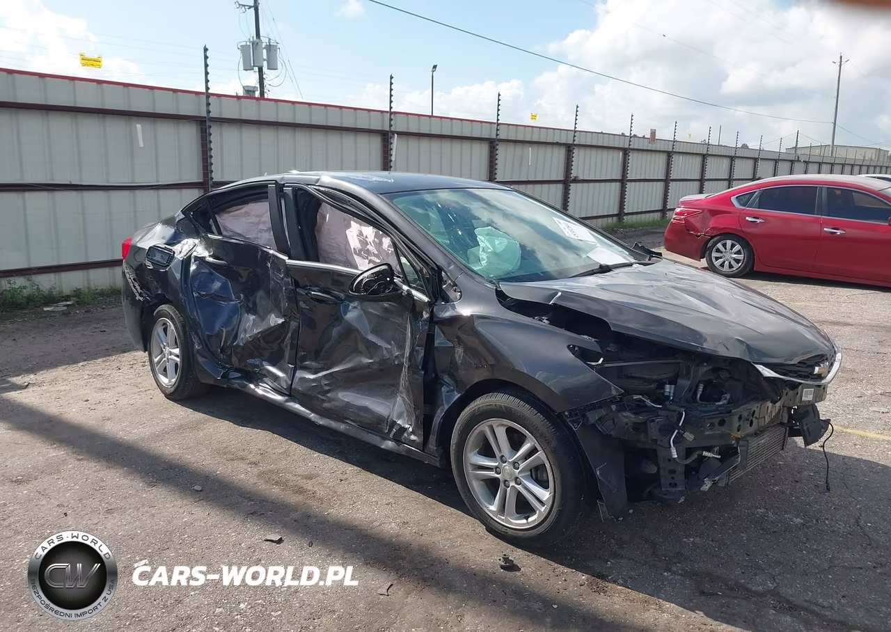 2016 Chevrolet Cruze Lt Auto – zdjęcie 1 z 16