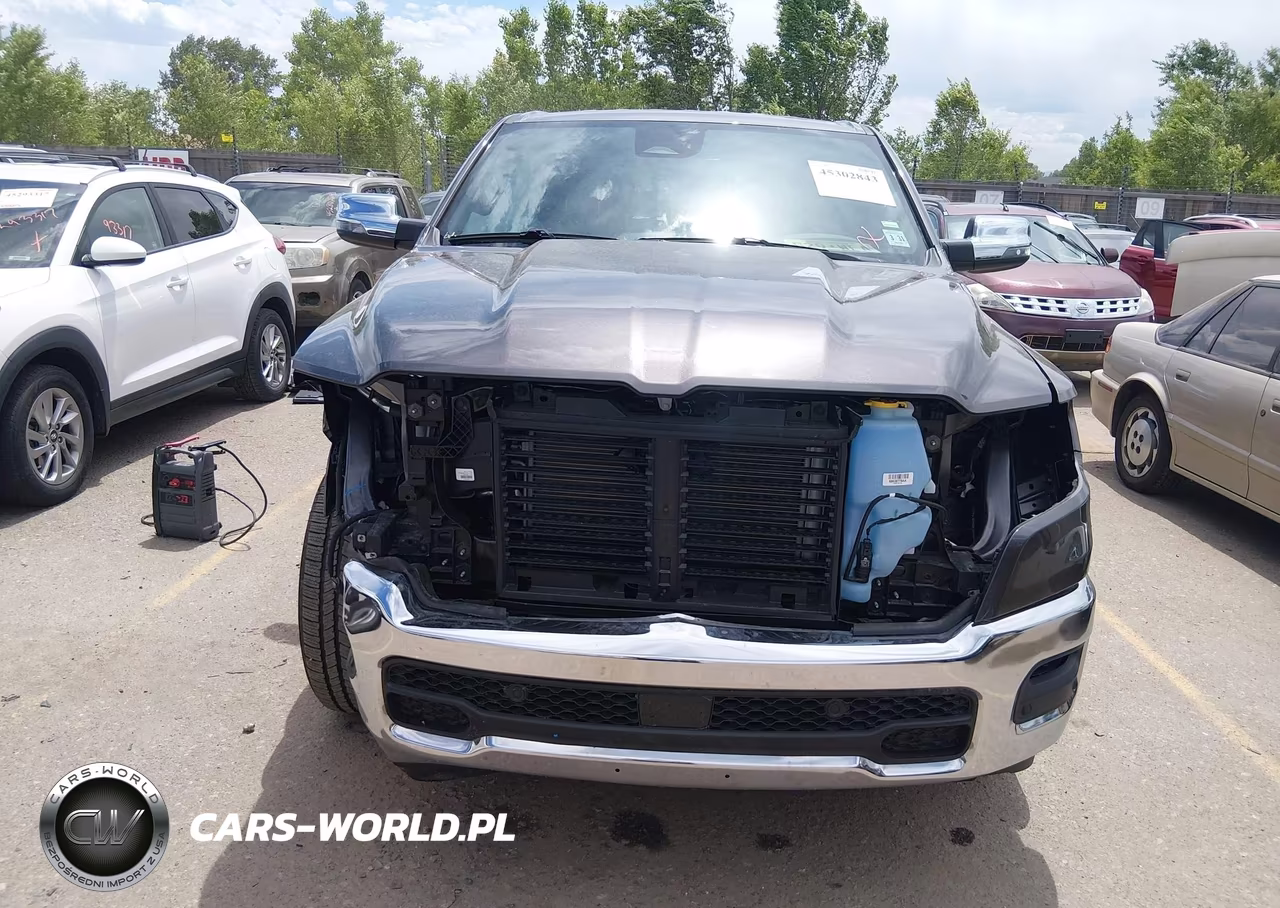 2026 Ram 1500 Laramie 4X4 5'7 Box VIN:3C6SRFJP0T4170817 - 12