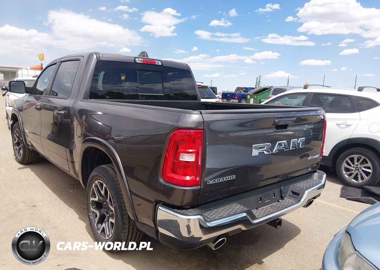 2026 Ram 1500 Laramie 4X4 5'7 Box VIN:3C6SRFJP0T4170817 - 14