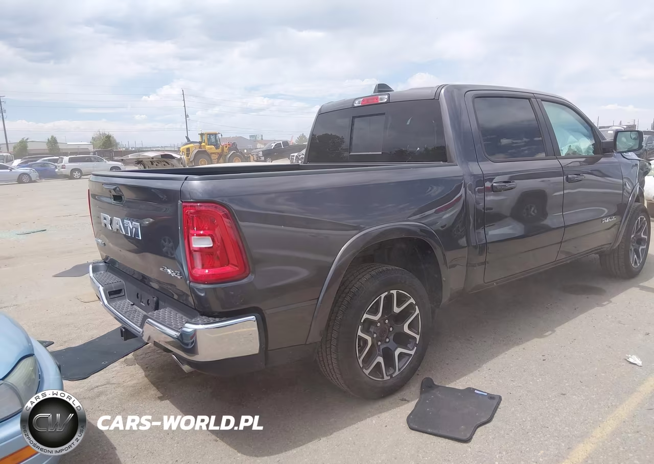 2026 Ram 1500 Laramie 4X4 5'7 Box VIN:3C6SRFJP0T4170817 - 4
