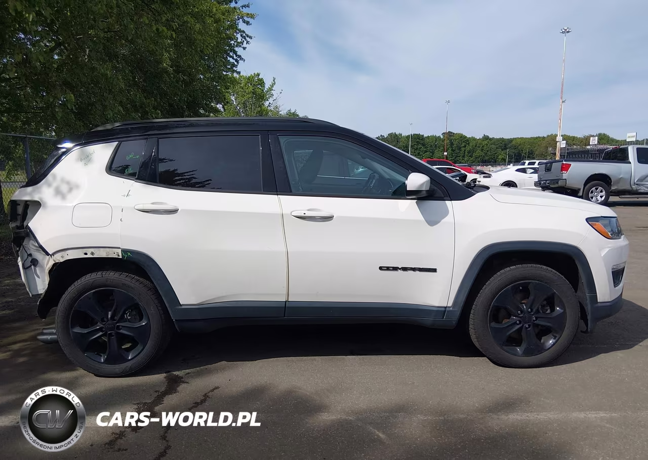 2018 Jeep Compass Altitude 4X4 VIN:3C4NJDBBXJT325719 - 13