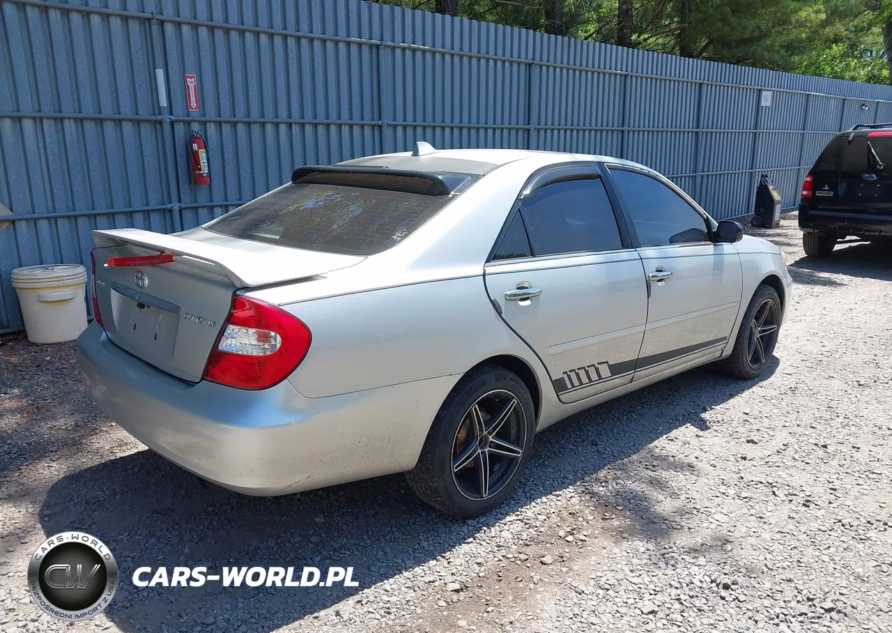 2004 Toyota Camry Le VIN:4T1BE32K24U887007 - 4