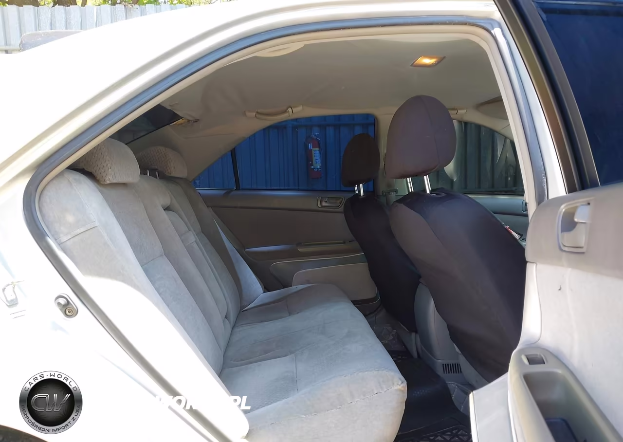 2004 Toyota Camry Le VIN:4T1BE32K24U887007 - 8