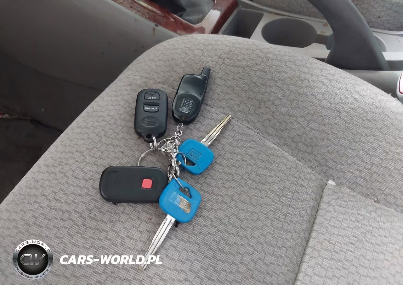 2004 Toyota Corolla Le VIN:1NXBR32E94Z304222 - 11