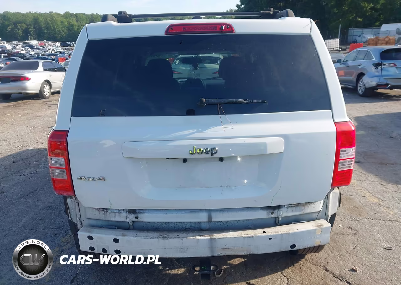 2016 Jeep Patriot Sport VIN:1C4NJRBB1GD781975 - 16
