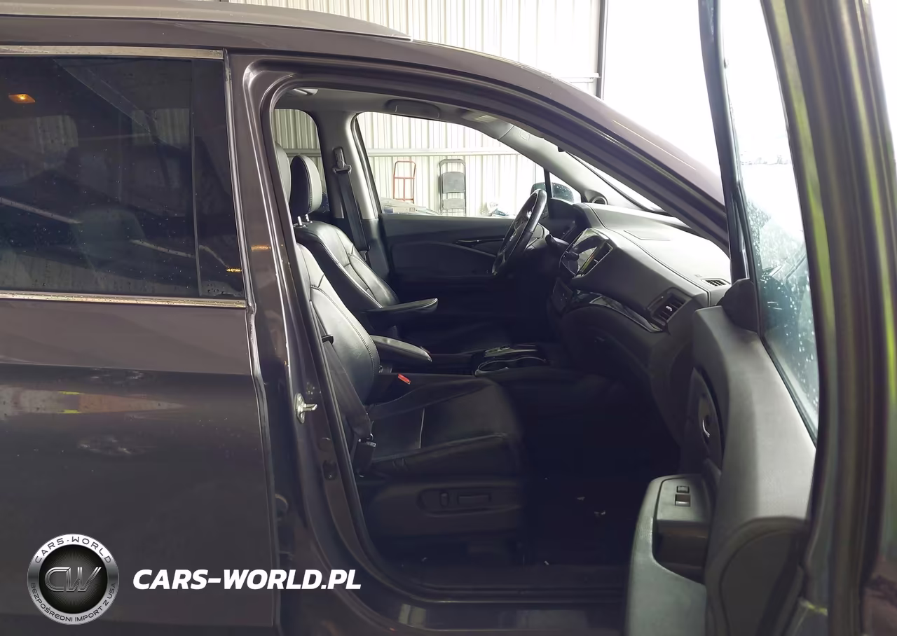 2019 Honda Pilot Elite VIN:5FNYF6H06KB069062 - 5