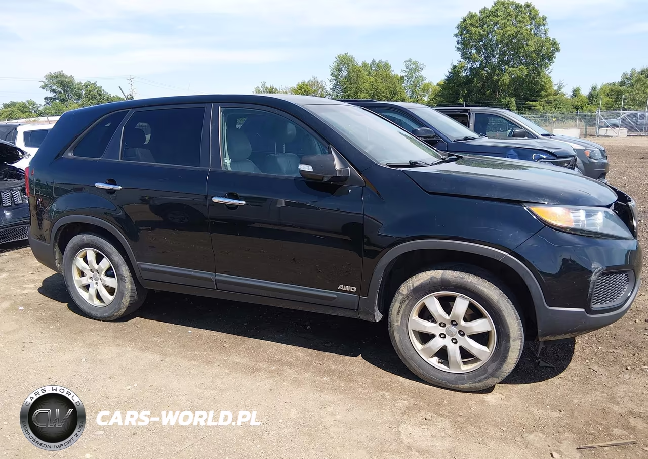 2013 Kia Sorento Lx VIN:5XYKTDA65DG329223 - 13