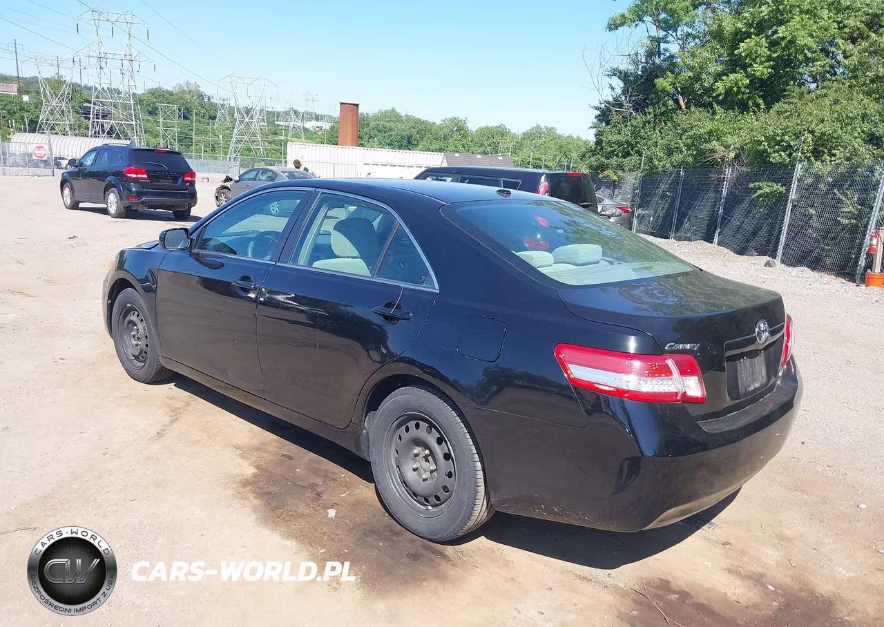2011 Toyota Camry Le VIN:4T1BF3EK4BU182327 - 3